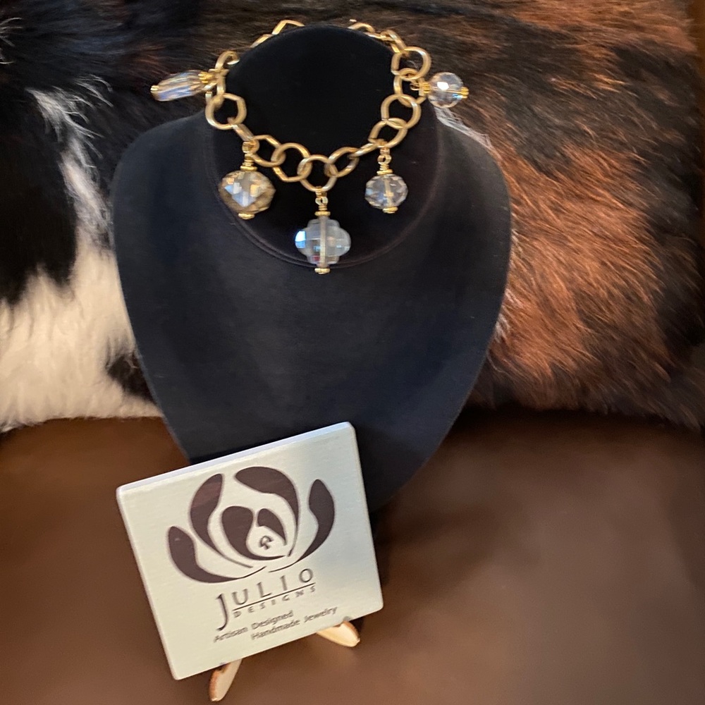 NWT Julio Designs Stanley faceted crystals charms /round cable 8.25”